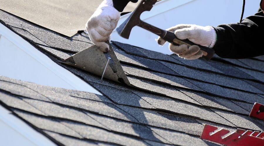 Professional gutter cleaning in Goode, VA